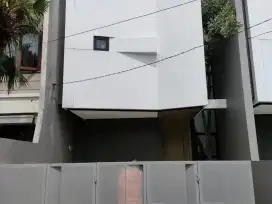 Dijual rumah aesthetic mojoklanggru wetan dekat galaxy mall