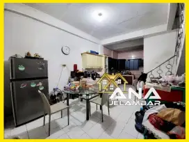 ANA RUMAH 3.5LT LUAS 5X20M LOKASI BAGUS DI JELAMBAR