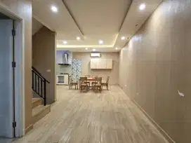 DIJUAL RUMAH GREEN LAKE CITY CANTIK FULL BANGUNAN SEMI FURNISH