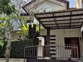 Rumah murah Siap Huni di Komplek Elit Setra Duta Bandung