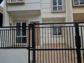 Dijual rumah bangunan mandiri gading serpong