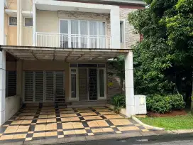 Rumah dekat mall di Magnolia Summarecon Bekasi