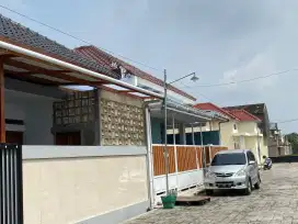 Rumah Modern di kawasan perumahan terpadu timur luwes gentan