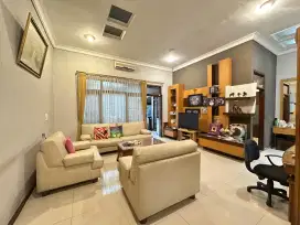 Dijual Rumah Bagus Terawat  Siap Huni di Batununggal Kota Bandung