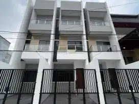 Jual cepat 3 unit rukan brand new di kavling polri jakarta barat