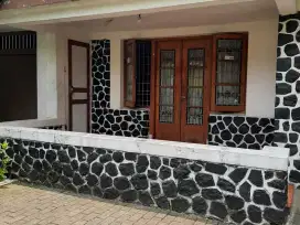 Rumah di sayap riau bandung strategis dan pusat kota heritage dan adem
