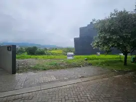 Kavling View Danau di Tatar Kumalasinta Kota Baru Parahyangan