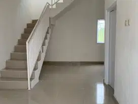 dicibinong rumah 2 lantai bagus untuk investasi jangka panjanng