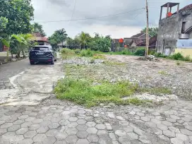 Tanah Kaliurang Km 10, Dekat Pasar gentan hanya 3 Jt-an , cocok Hunian