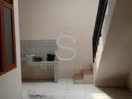 DIJUAL RUMAH SIAP HUNI 2 LANTAI DI KOTA BALI RESIDENCE BDG BARAT