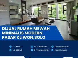 Dijual Rumah Mewah Minimalis Modern Super Strategis Pasar Kliwon,Solo Luas 351m2