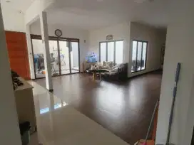 Dijual Rumah Cluster Versailes Residence BSD CITY