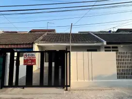 Rumah Strategis di Bekasi 10 Mnt ke Stasiun Kranji Siap Renov J-31026