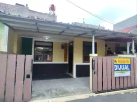 Rumah di Komplek Santosa Asih Cipamokolan Rancasari 725 Juta