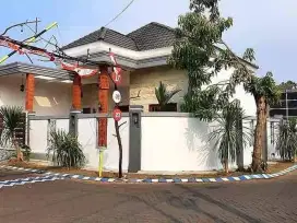 RUMAH HOOK Baru Renov DIJUAL Murah Perum Kahuripan Nirwana, Sidoarjo