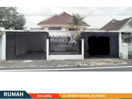 Dijual Rumah Bagus Terawat di Sungai sungai Blimbing Malang