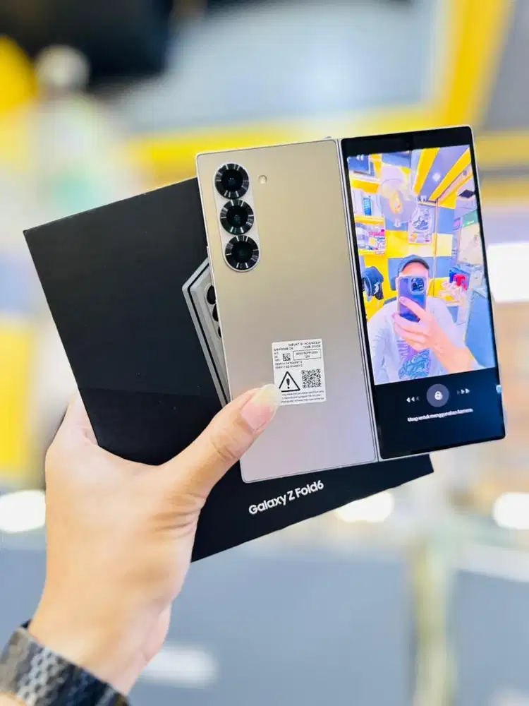 Samsung Z Fold 6 12/512 2 Bulan pakai