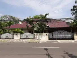 Dijual rumah di Cempaka Putih Barat Jakarta