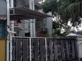 Rumah 2lt di Jl Samali Ujung  Ps Minggu Jakarta Selatan
