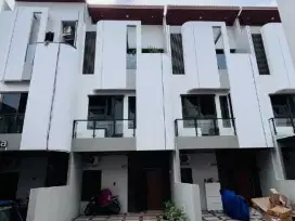 jual murah rumah utan kayu matraman rawamangun akses 2 mobil