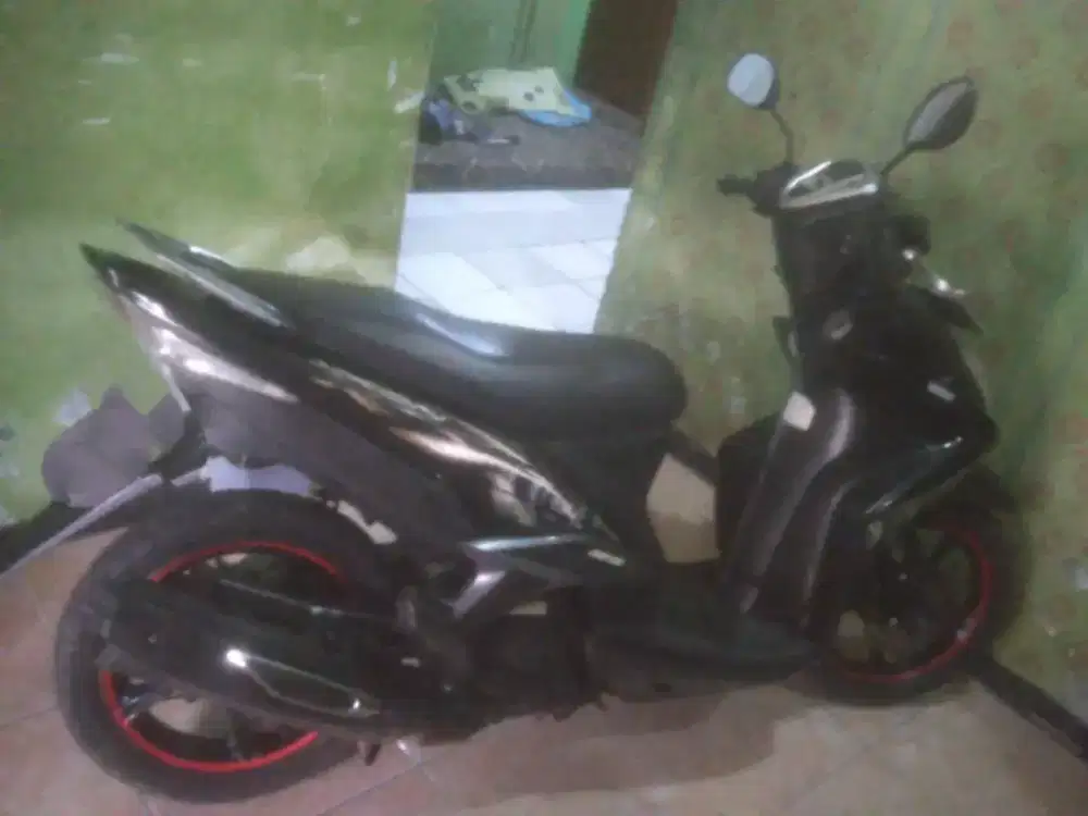 Jual motor xeon 2012 kondisi body mulus mesin halus