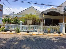 BUTUH CEPAT TERJUAL RUMAH HOOK HITUNG TANAH SAJA SURABAYA TIMUR