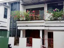 AC3 Rumah 2 Lantai Jual Cepat 212 m2 Pondok Bambu Jakarta Timur