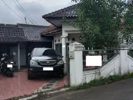 Rumah Seken Terawat 10 Menit ke Stasiun Bogor 1 Lt Dibantu KPR J-31848