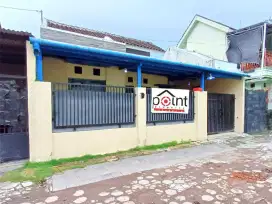 rumah second bagus cantik siap huni dekat de colomadoe