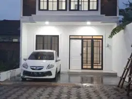 Rumah beberapa meter dari Swalayan ADA Fatmawati Semarang timur