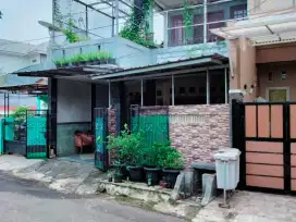 Rumah LB 200 SHM 14 Menit ke Stasiun LRT Bekasi Barat Siap KPR J-34425