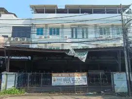 Bangunan Komersil di Jl Dr Saharjo Ps Manggis Setiabudi Jakarta Selata