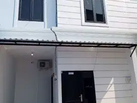 Rumah minimalis 2 lantai Kebagusan pasar Minggu dkt KRL tanjung barat