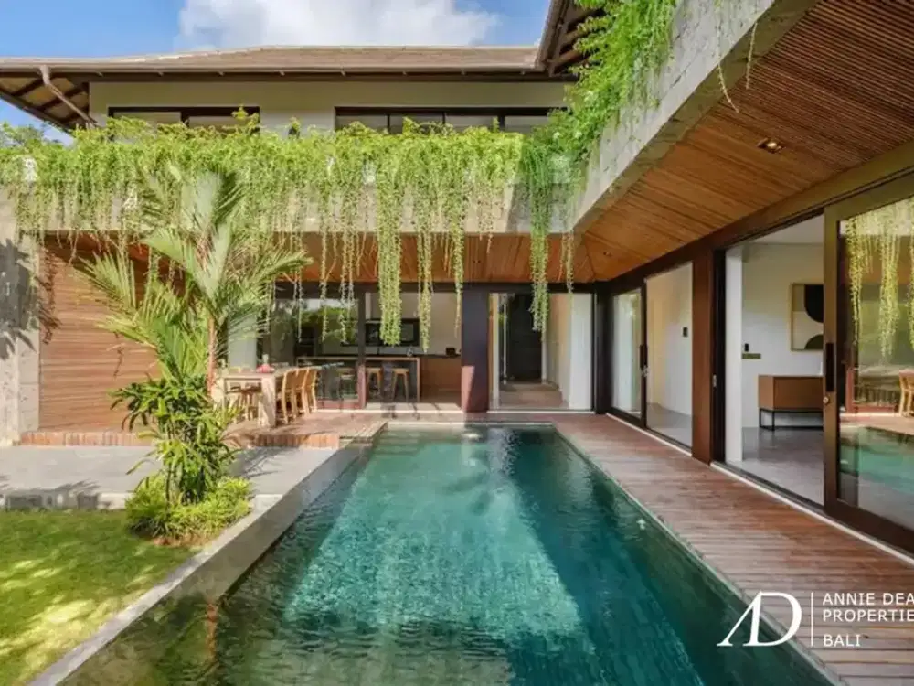 FREEHOLD MODERN VILLA WITH COMMERCIAL SHOP SPACE IN CANGGU