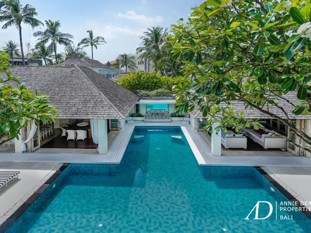 FREEHOLD | COLONIAL LUXURY VILLA 500M TO THE BEACH IN PRIME SEMINYAK