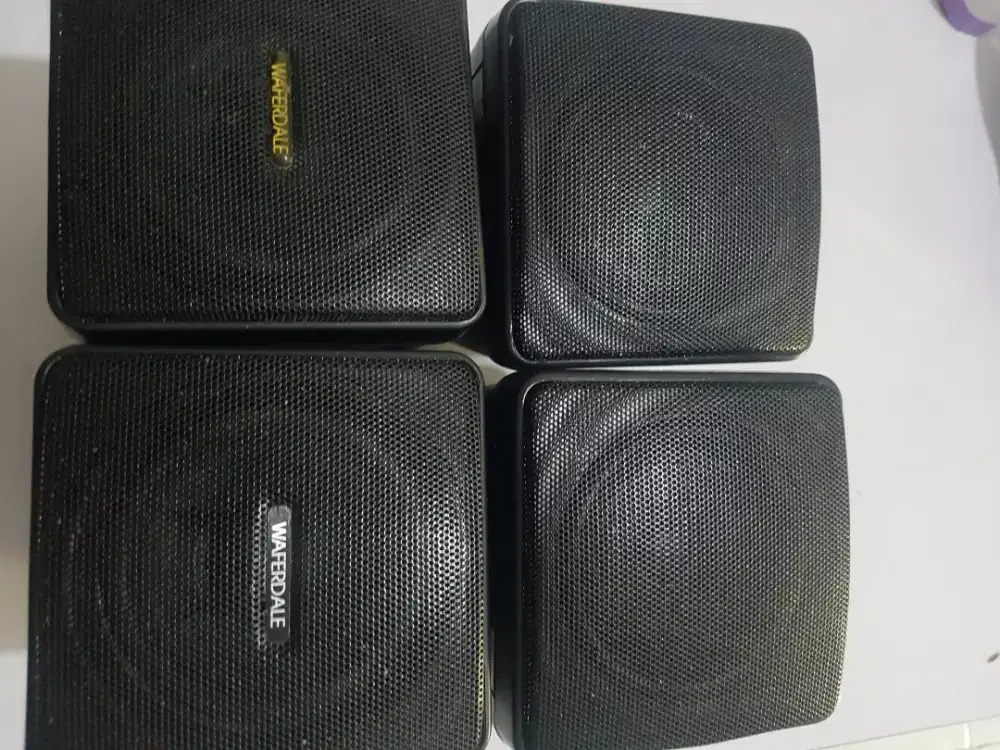Speaker 1set 4 biji masih bagus