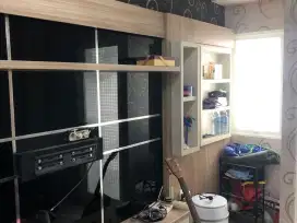 Disewakan apartemen puncak dharmahusada 2BR dijadikan 1 BR full furnis
