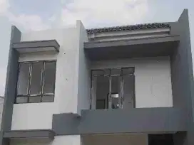 DIJUAL RUMAH BARU MEWAH 2 LANTAI STRATEGIS BISA KPR ( GRC) JAKARTA TIMUR
