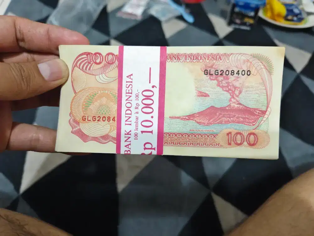Uang kertas 100 rupiah original