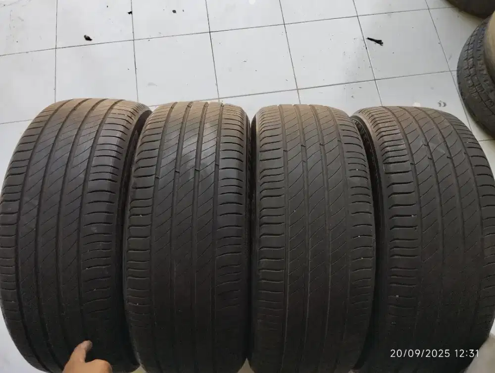 Ban Michelin Primacy 4 215 55 R17 90%