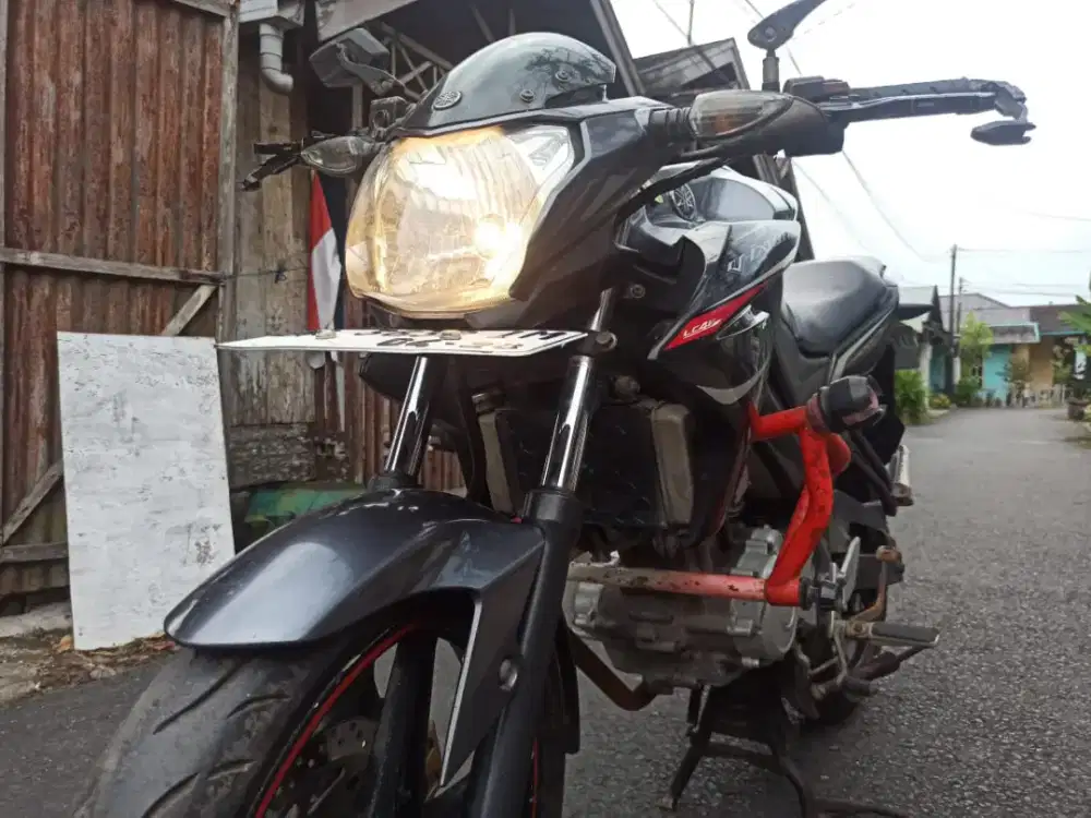 Motor Vixion Tahun 2013