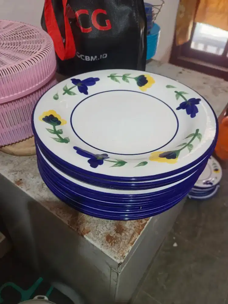 Piring Keramik Bermotif Merek DANSK