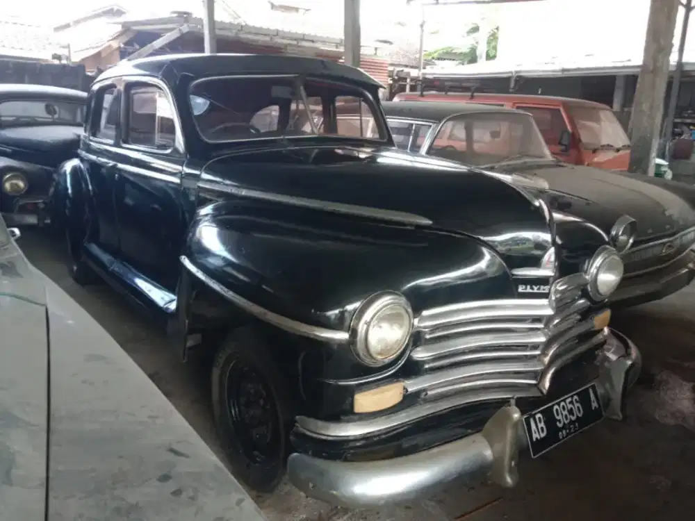 SEDAN PLYMOUTH 1948 SIAP GAZ = MOBIL UTUH JALAN