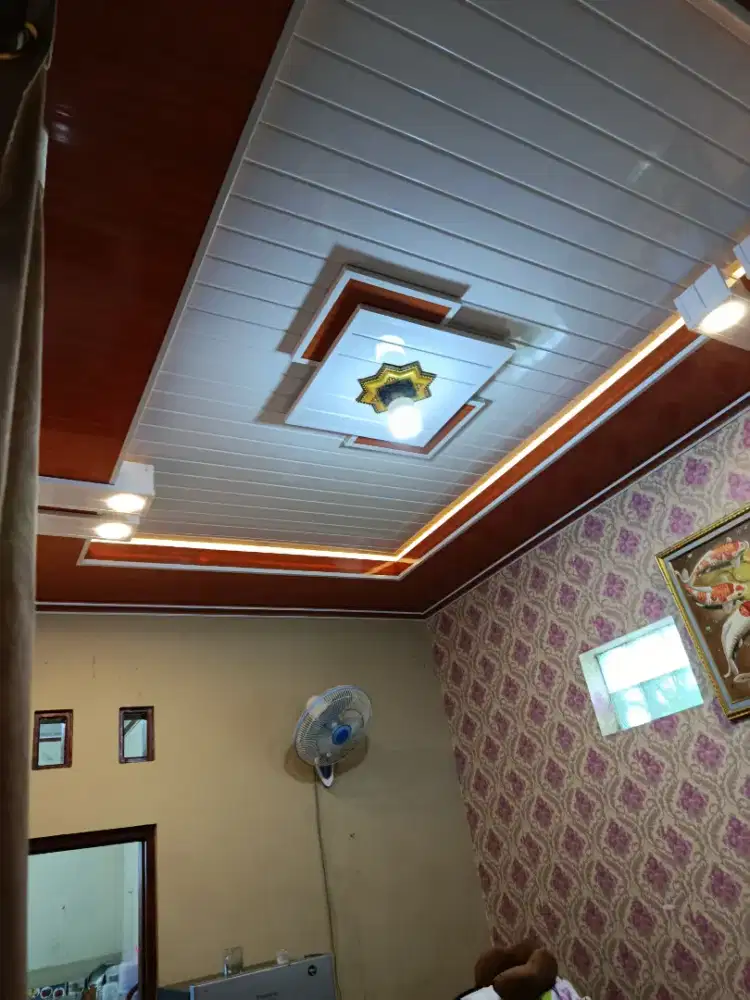 PLAFON PVC MENERIMA ANTAR BAHAN & TERPASANG