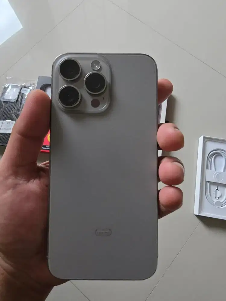 Iphone 15 pro max 256 gb ex garansi Ibox Jual Mua ganti