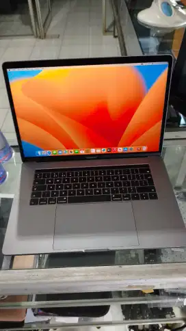 Macbook Pro 2017 15 Inch