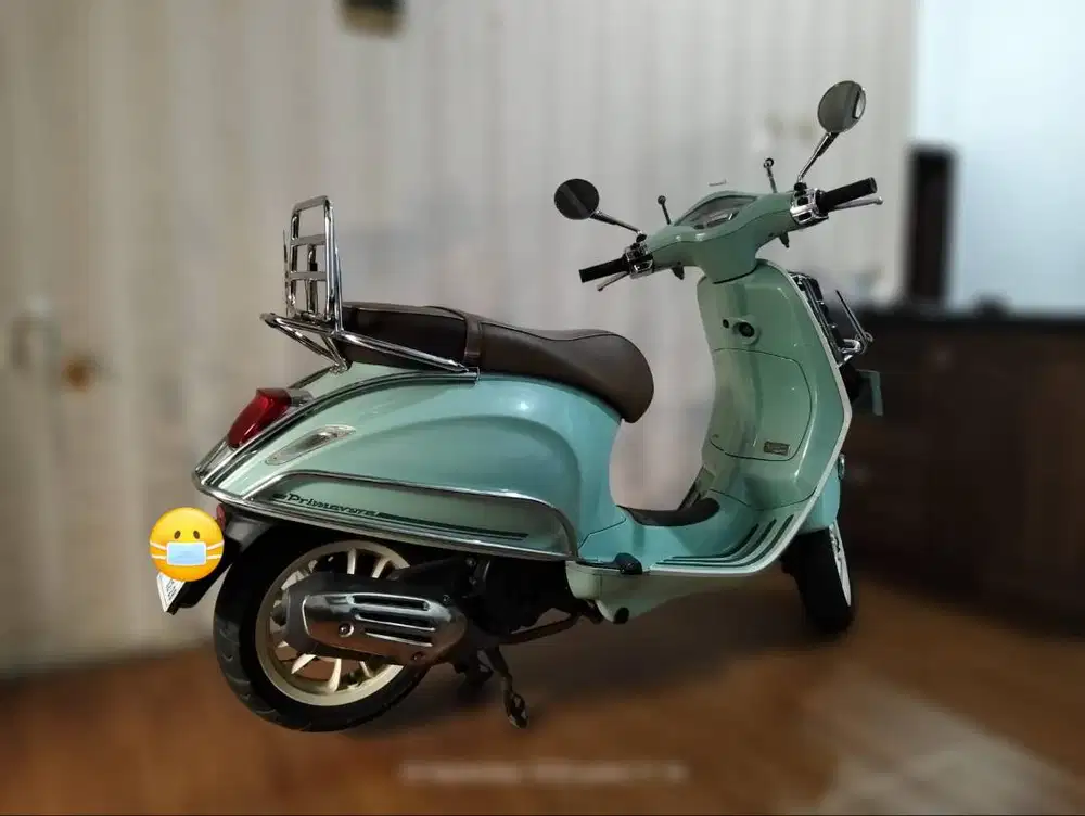 Vespa Primavera PICNIC 150