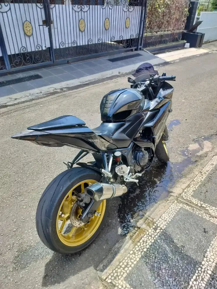Yamaha r25  tahun 2016