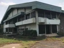 Dijual lahan luas bonus gudang di Jakarta timur