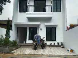 Rumah mewah clasik 1.5M selangkah tol/busway jatiasih